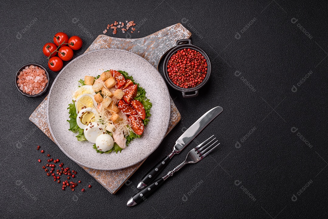 Imagem mostra um prato de falafel