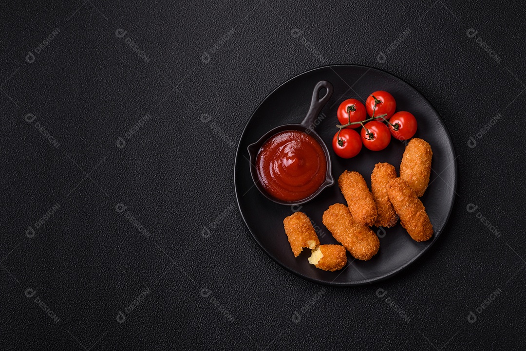 Imagem mostra palitos de frango empanados