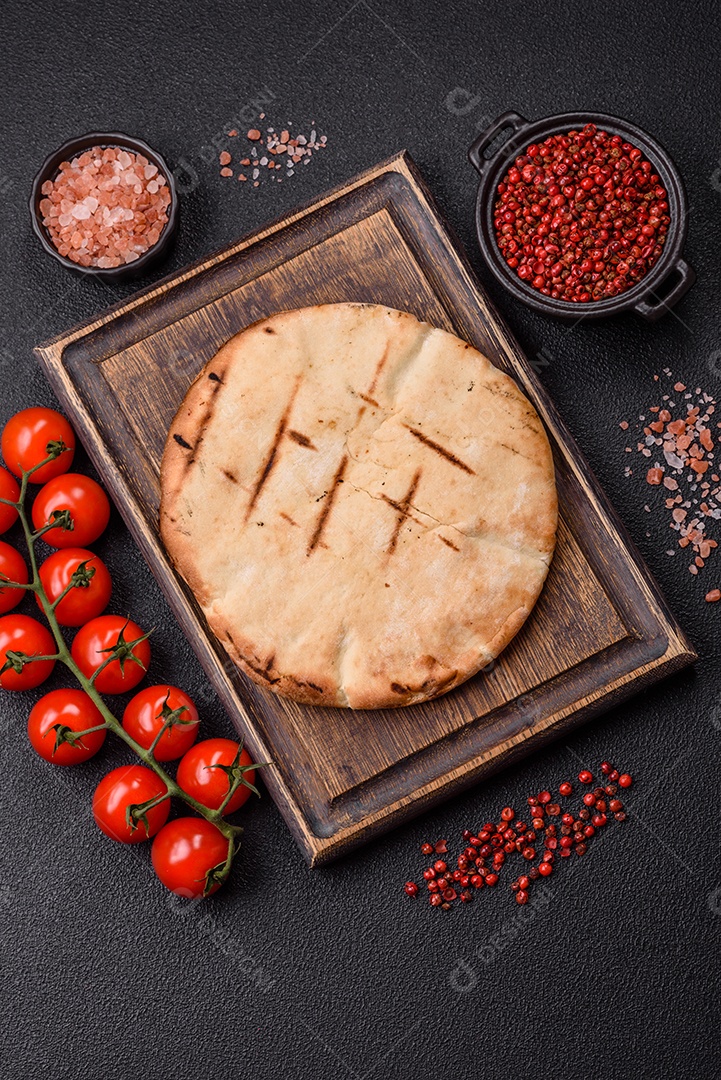 Imagem mostra um tipo de pão conhecido como Pita