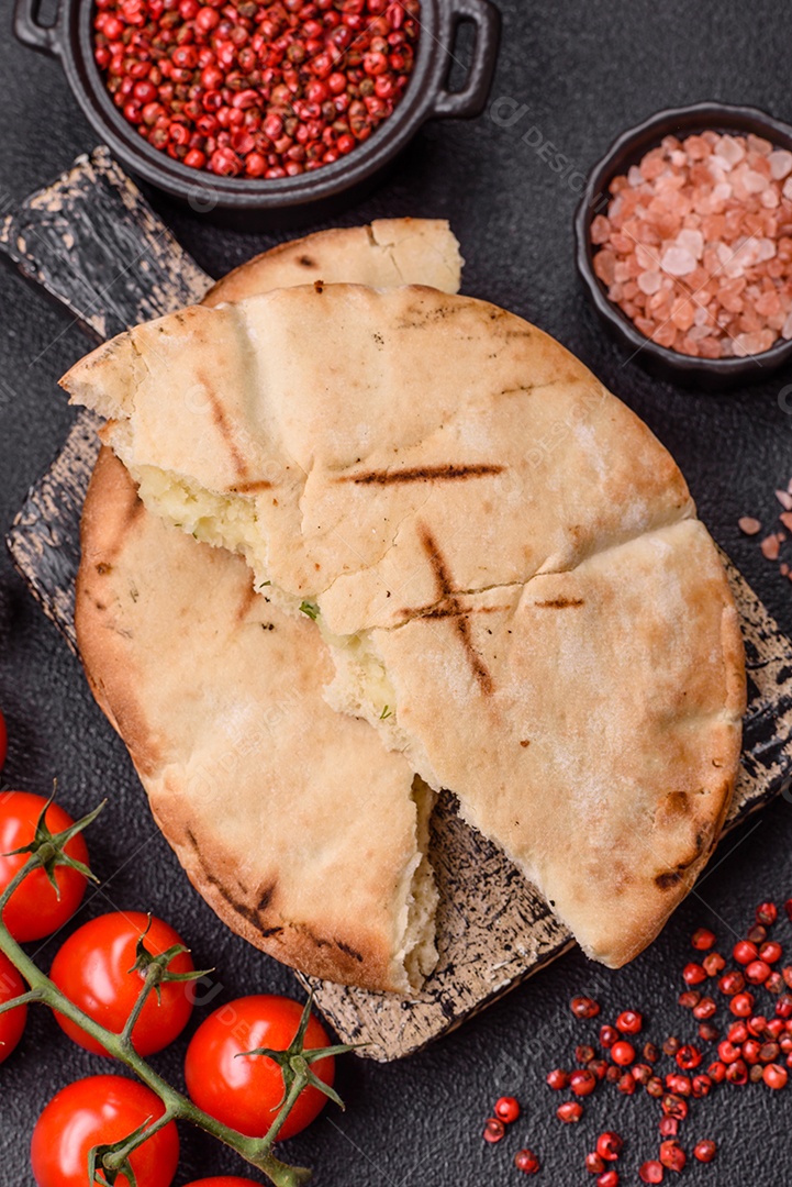 Imagem mostra um tipo de pão conhecido como Pita