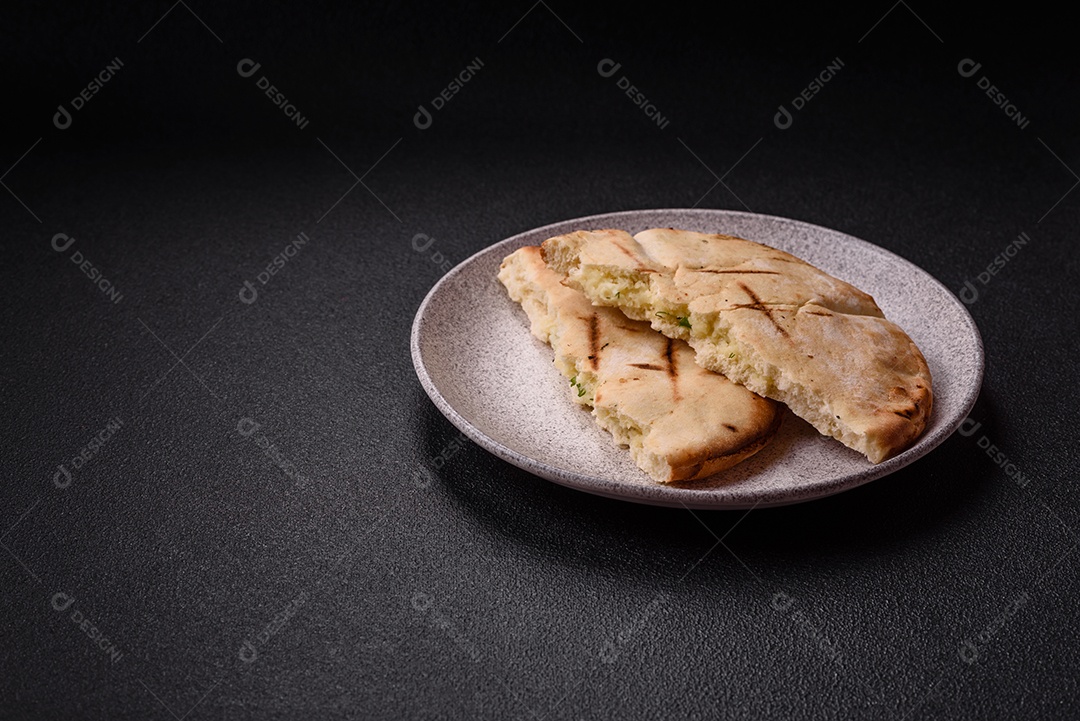 Imagem mostra um tipo de pão conhecido como Pita