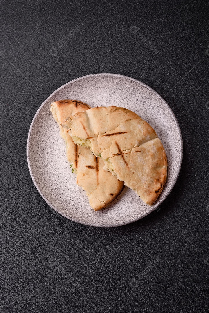 Imagem mostra um tipo de pão conhecido como Pita