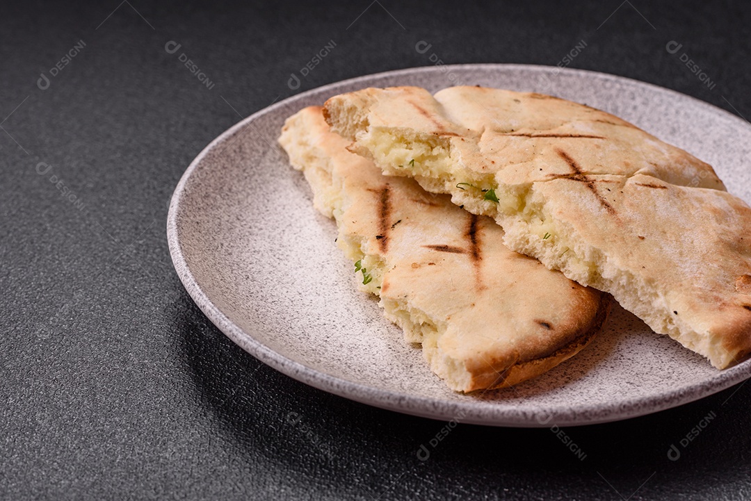 Imagem mostra um tipo de pão conhecido como Pita