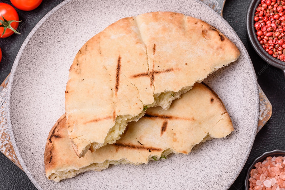 Imagem mostra um tipo de pão conhecido como Pita