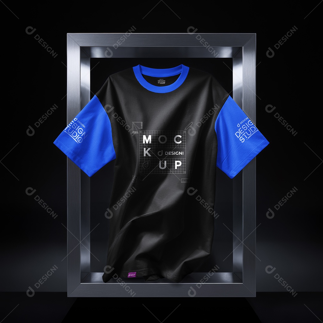 Mockup Frente de Camiseta Oversized no Metal PSD Editável