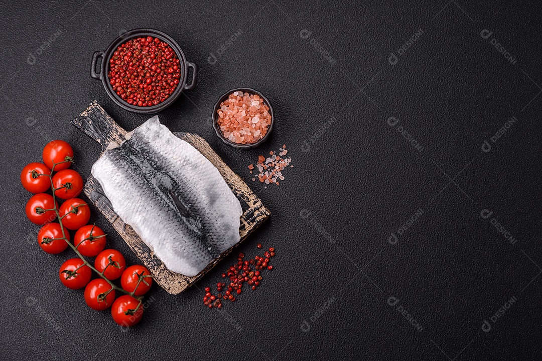 Filés de Matjes, um tipo de arenque jovem e cru, curado em salmoura