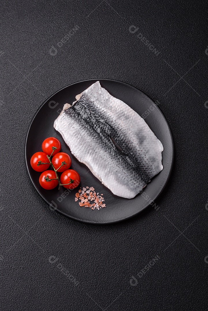 Filés de Matjes, um tipo de arenque jovem e cru, curado em salmoura