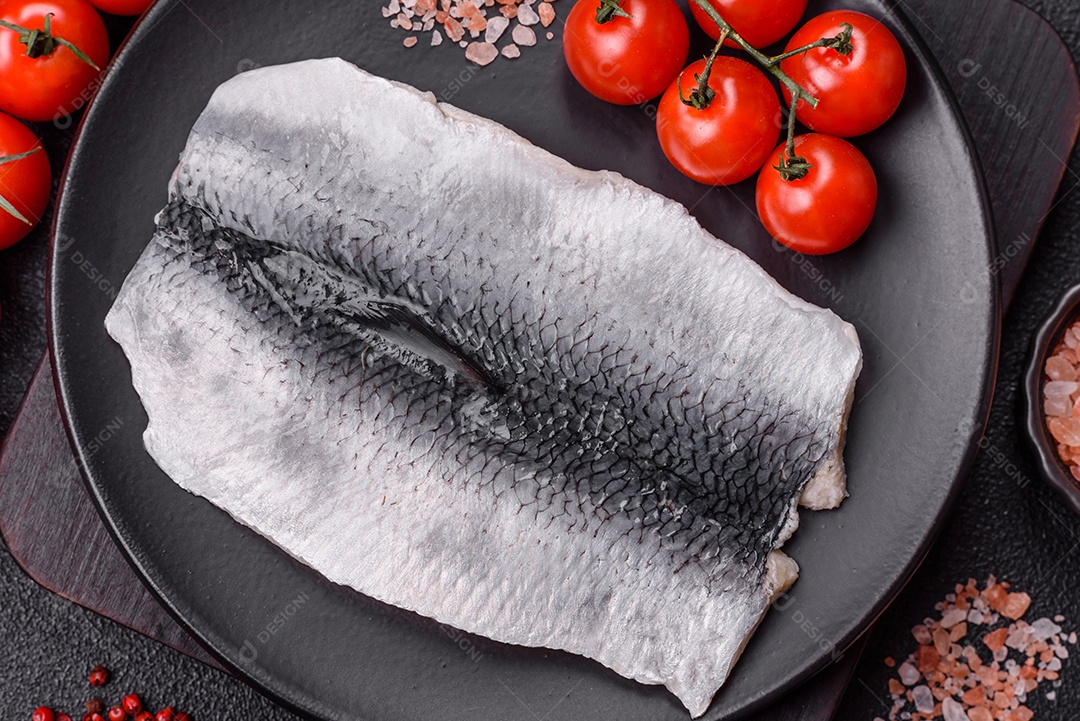 Filés de Matjes, um tipo de arenque jovem e cru, curado em salmoura