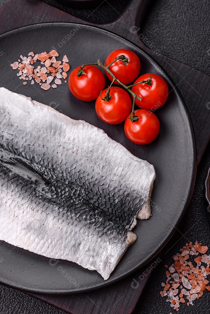Filés de Matjes, um tipo de arenque jovem e cru, curado em salmoura