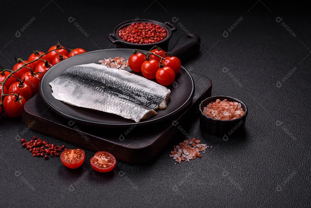 Filés de Matjes, um tipo de arenque jovem e cru, curado em salmoura