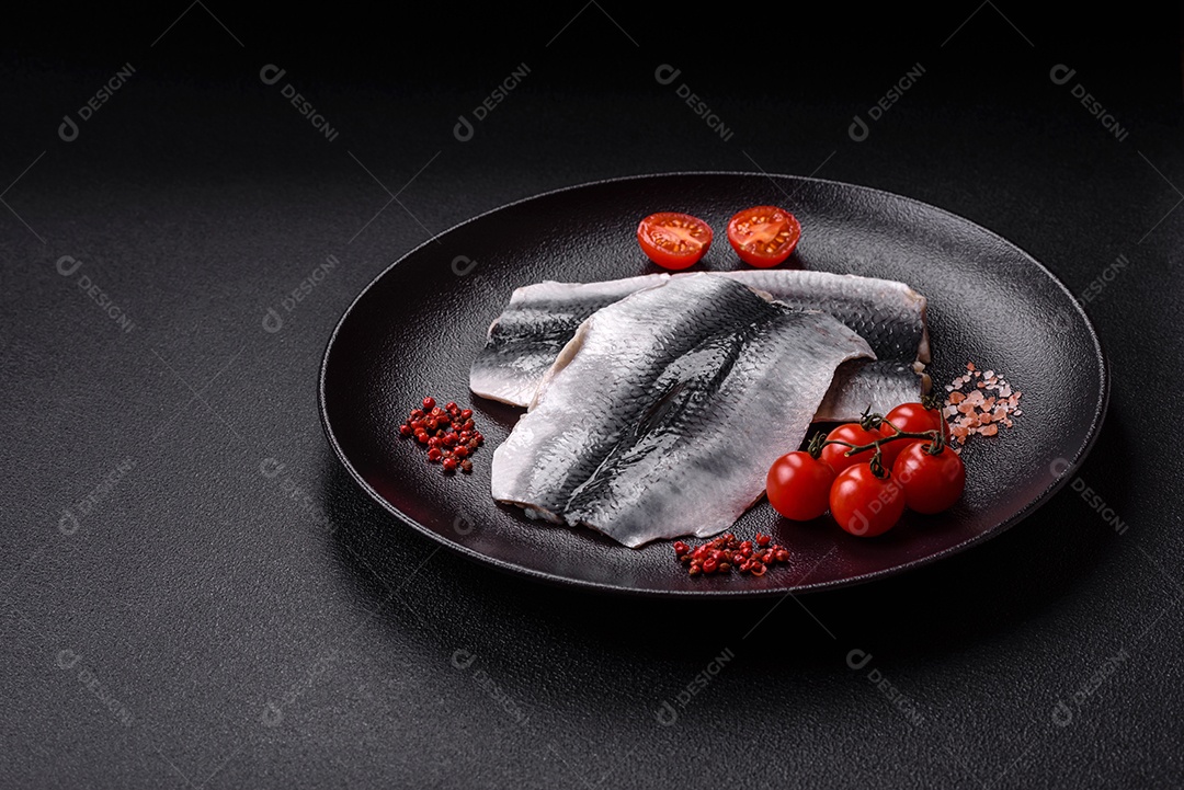 Filés de Matjes, um tipo de arenque jovem e cru, curado em salmoura