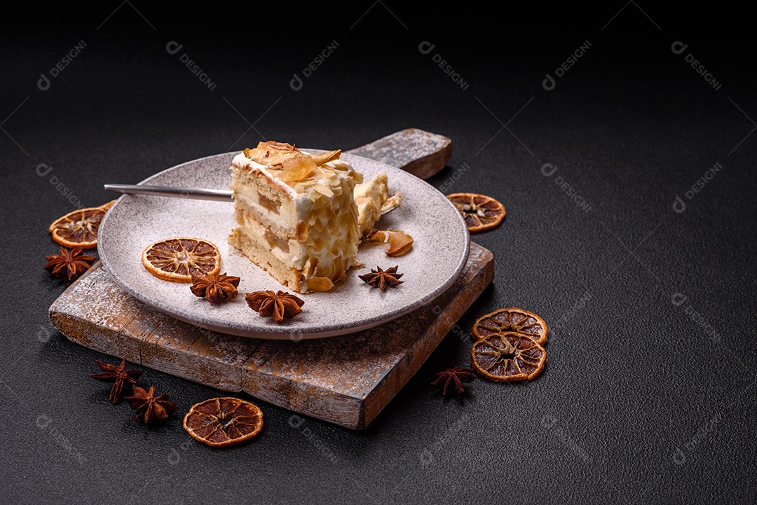 A imagem mostra uma Torta de Limão com Merengue