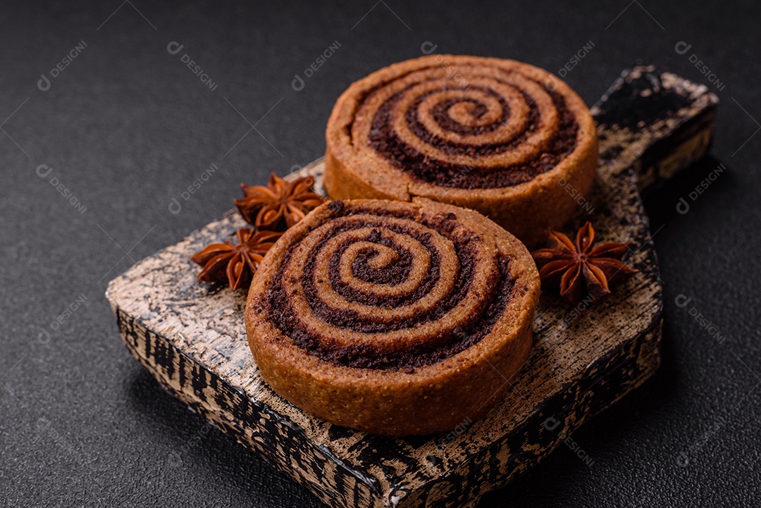 A imagem mostra rolos de canela delicioso