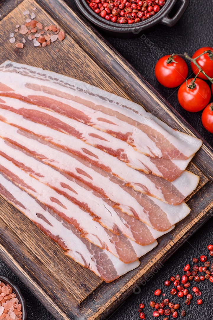 Retrato de fatias de toucinho ou bacon.