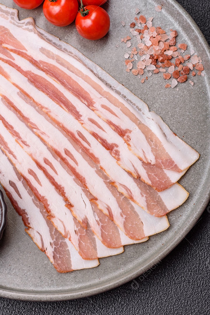 Retrato de fatias de toucinho ou bacon.