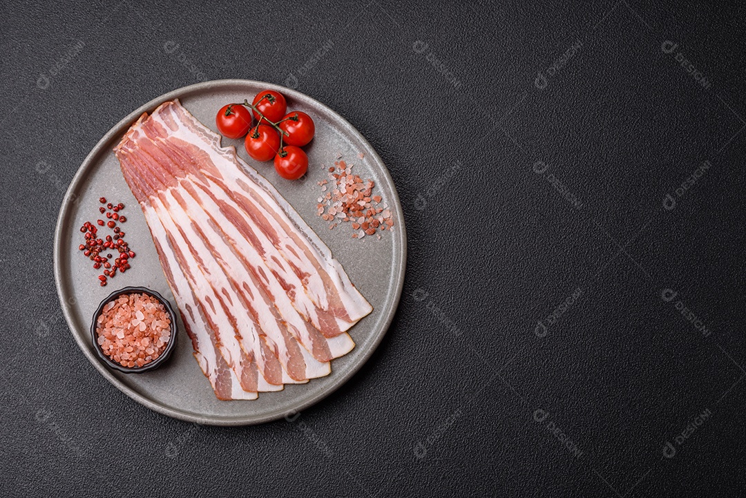 Retrato de fatias de toucinho ou bacon.