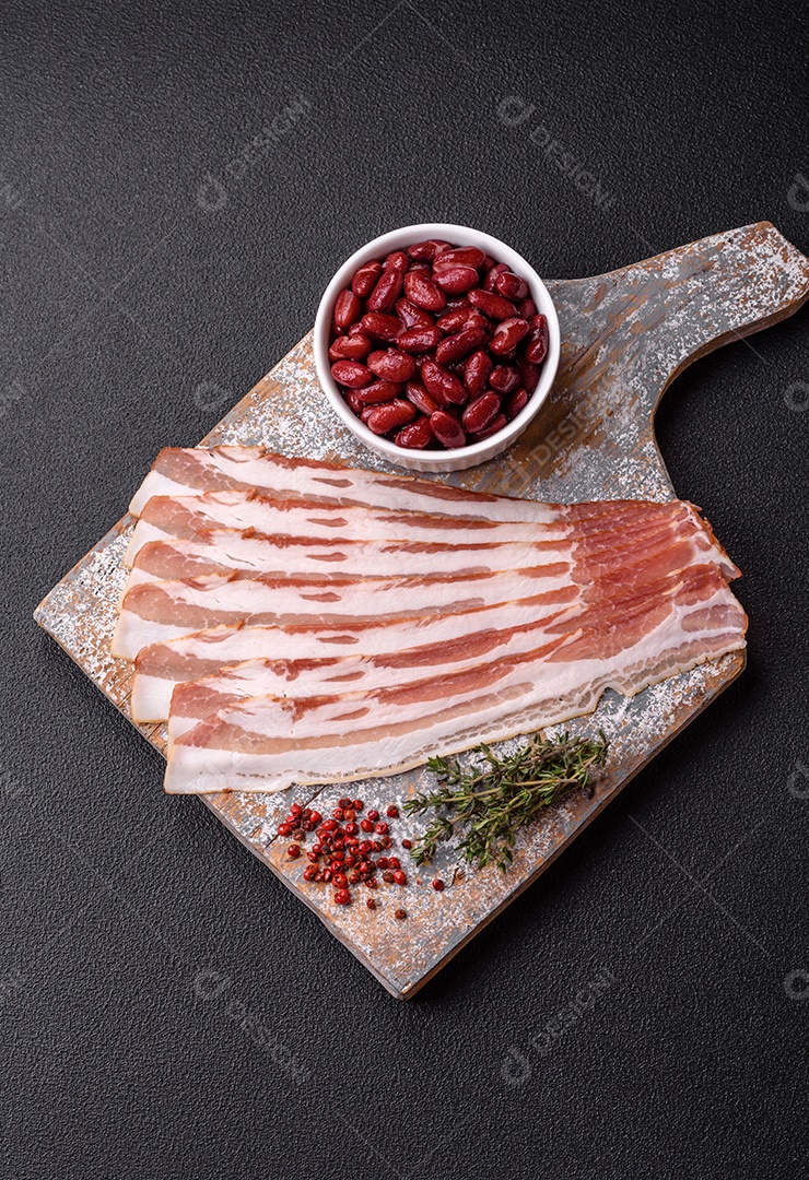 Retrato de fatias de toucinho ou bacon.