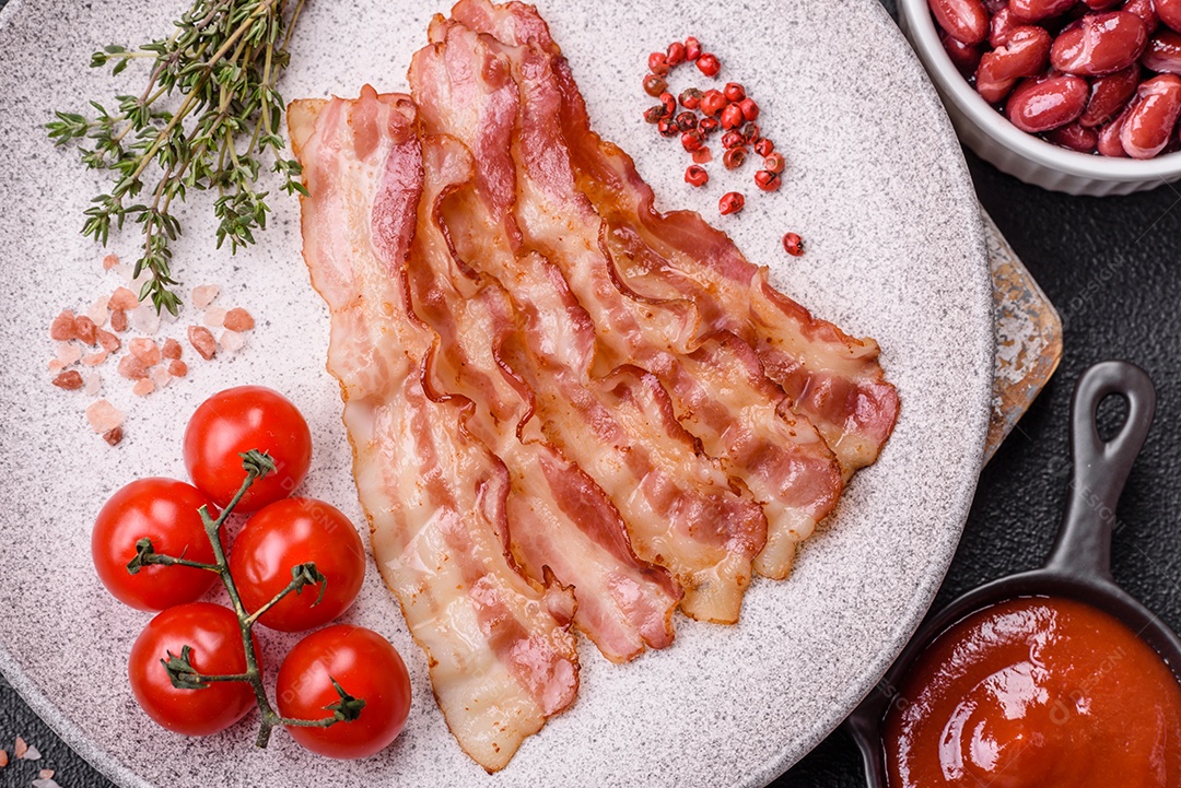 Retrato de fatias de toucinho ou bacon.