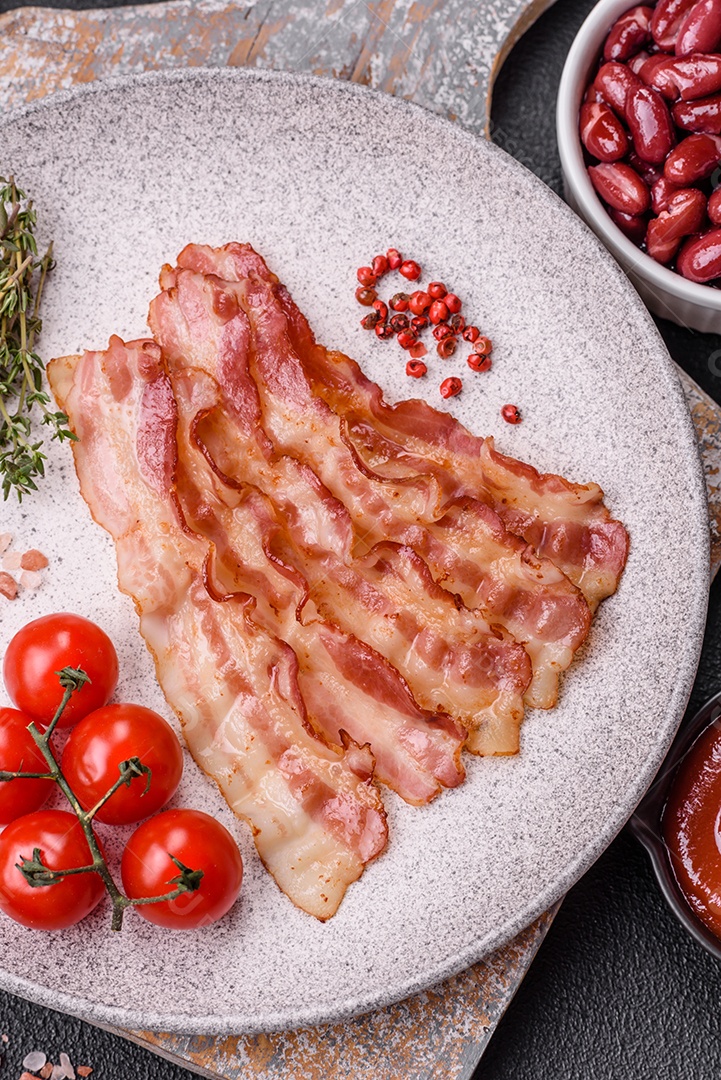 Retrato de fatias de toucinho ou bacon.