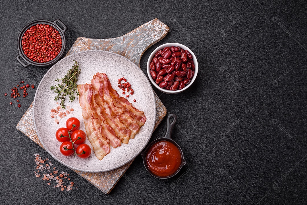 Retrato de fatias de toucinho ou bacon.