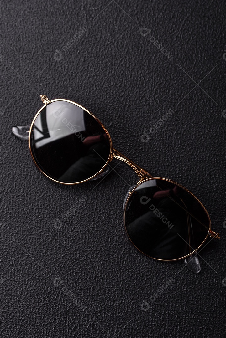 Óculos de sol em um fundo isolado