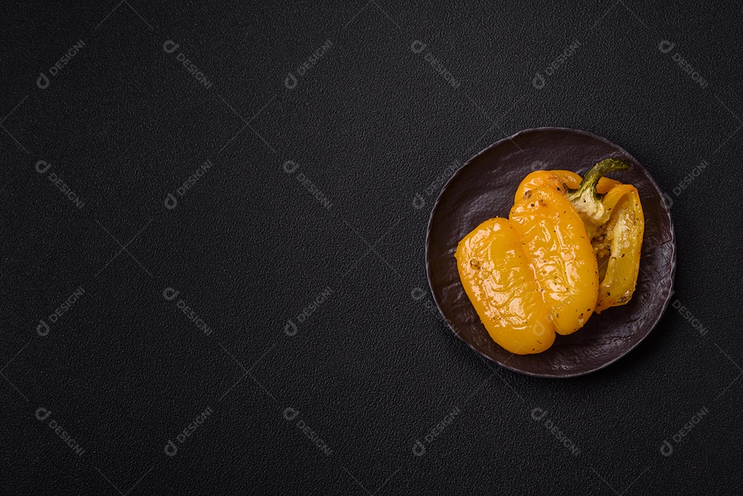 Retrato de pimentões amarelos