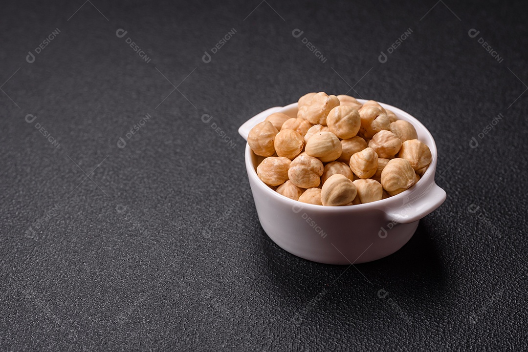 A imagem mostra nozes-pecã, um fruto seco com sabor amanteigado e textura crocante