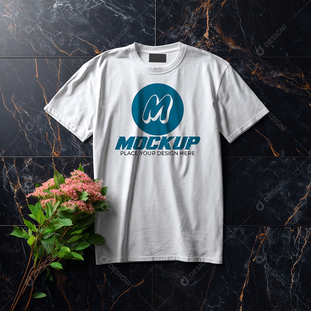 Mockup de Camiseta Masculina PSD Editável